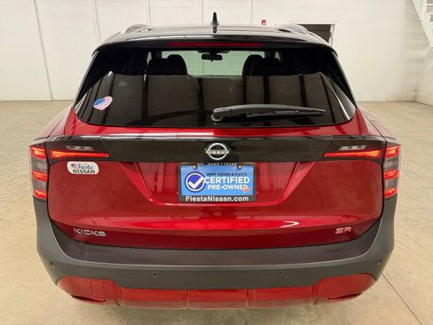 Used 2025 Nissan Kicks SR FWD image 7