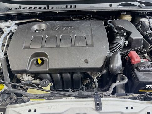 Certified 2017 Toyota Corolla XLE FWD image 30