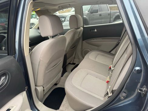 Used 2012 Nissan Rogue SV w/ Premium Pkg image 11