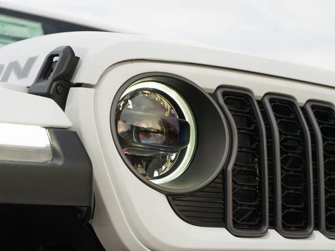 New 2025 Jeep Wrangler Unlimited Rubicon 392 image 11