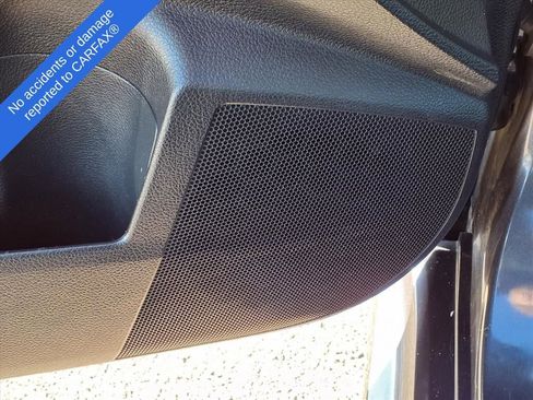 Used 2010 Subaru Legacy 2.5i Premium image 16