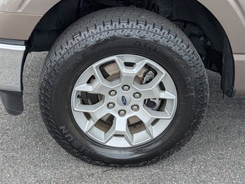 Used 2023 Ford F150 XLT image 13