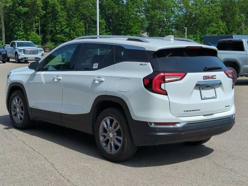 Used 2023 GMC Terrain SLT w/ LPO, Floor Liner Package AWD/4WD image 6