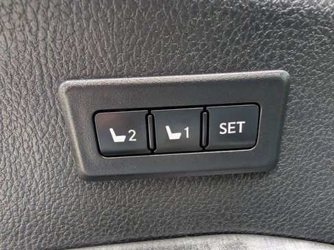 Used 2017 Toyota RAV4 Platinum AWD/4WD image 16