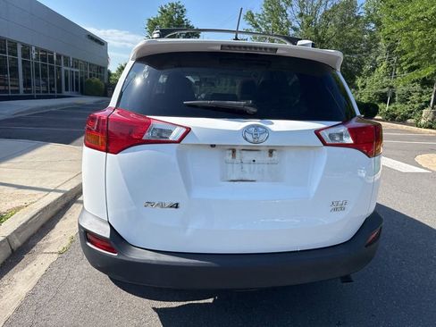 Used 2015 Toyota RAV4 XLE AWD/4WD image 6