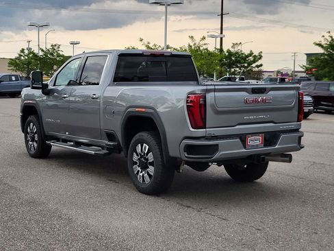 New 2025 GMC Sierra 2500 Denali w/ Denali Reserve Package image 15