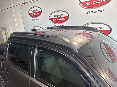 Used 2021 Toyota Tacoma TRD Sport image 11