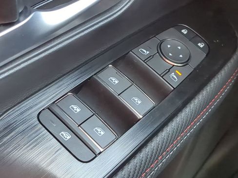 New 2026 Nissan Kicks SR w/ Cold Weather Package FWD image 22