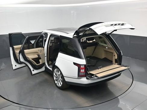Used 2017 Land Rover Range Rover Supercharged image 30