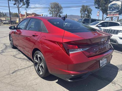 Used 2023 Hyundai Elantra SEL w/ Convenience Package FWD image 5