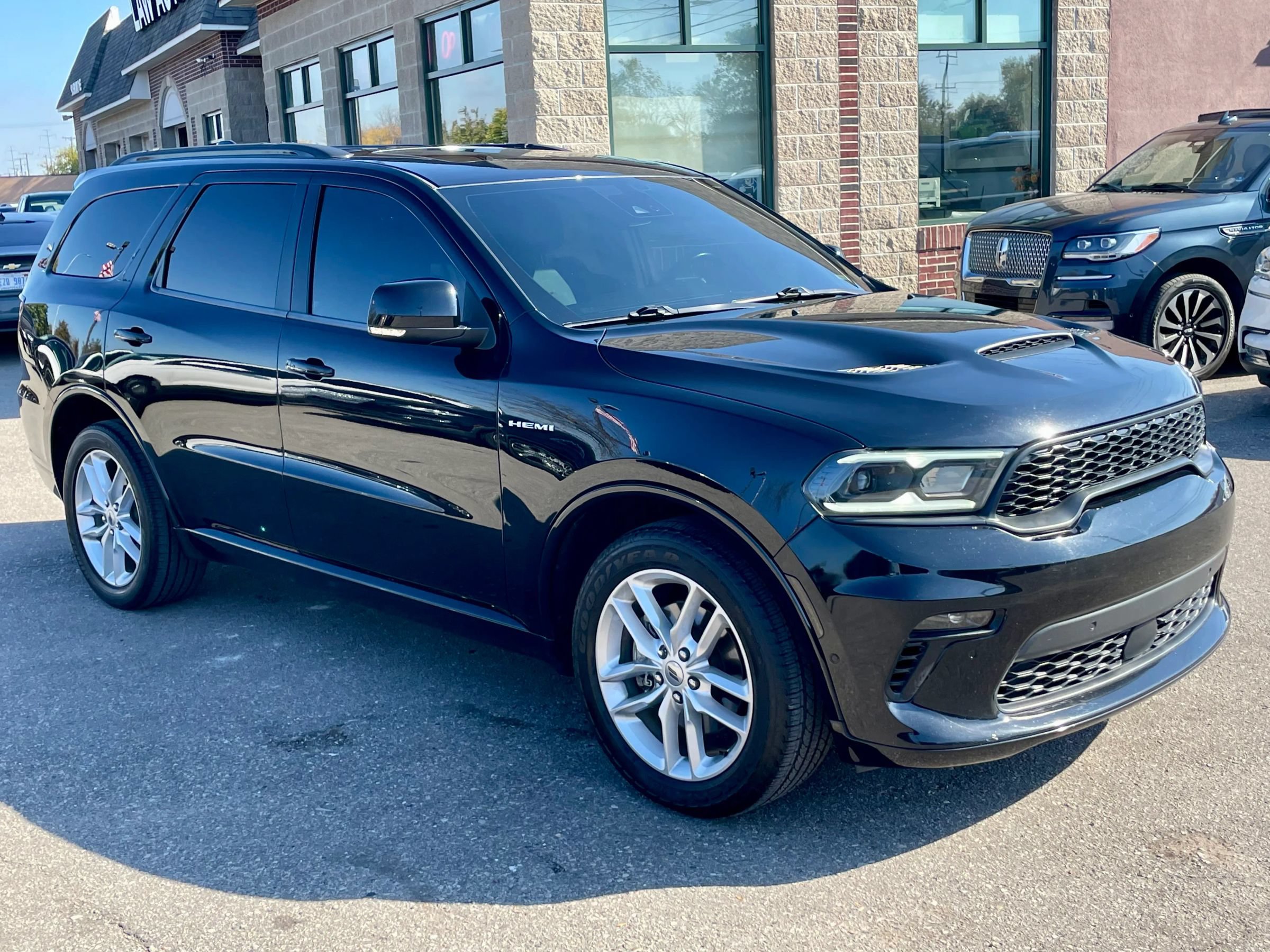 Used 2023 Dodge Durango R/T AWD/4WD image 4
