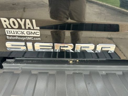 Used 2017 GMC Sierra 1500 SLT w/ SLT Premium Package RWD image 28