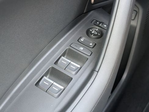 Certified 2025 Acura TLX w/ Technology Package image 22