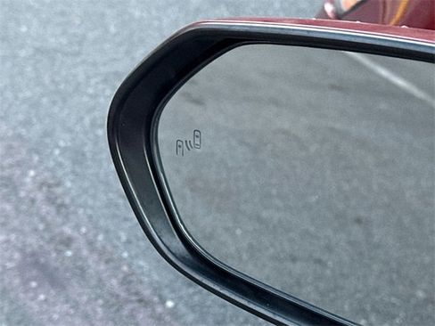 Certified 2019 Toyota Camry XLE image 15