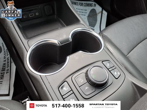Used 2024 GMC Terrain SLT FWD image 21
