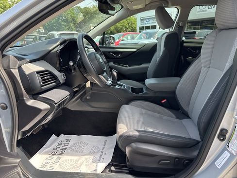 Used 2023 Subaru Outback Premium image 19