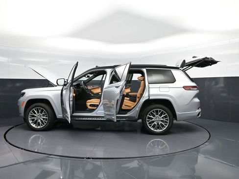 Used 2023 Jeep Grand Cherokee L Summit w/ Advanced Protech Group IV image 49