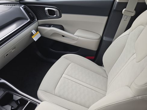 New 2026 Kia Sorento S image 15