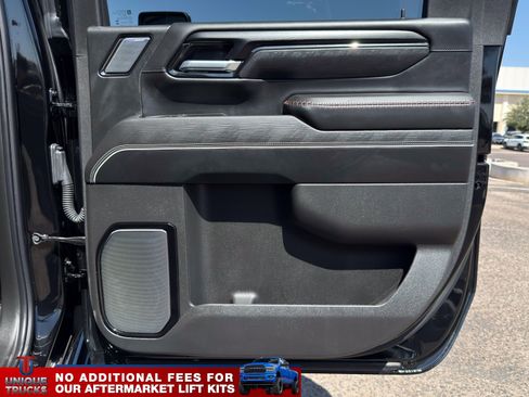 Used 2025 GMC Sierra 2500 AT4X AWD/4WD image 25