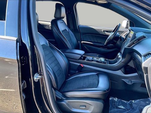 Used 2022 Ford Edge ST-Line AWD/4WD image 8