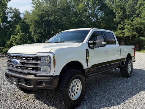 Used 2024 Ford F250 King Ranch AWD/4WD image 3