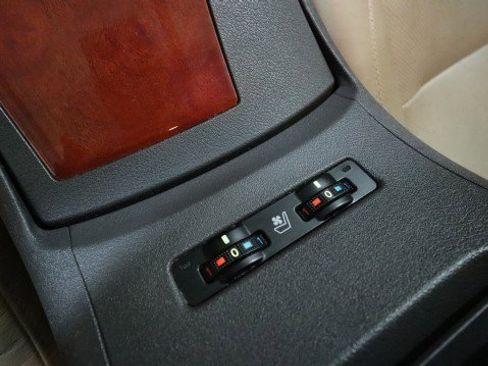 Used 2011 Lexus ES 350 FWD image 16