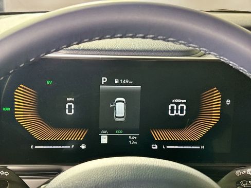 New 2026 Kia Carnival EX image 14