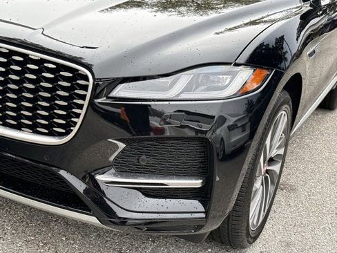 Used 2021 Jaguar F-PACE S image 9