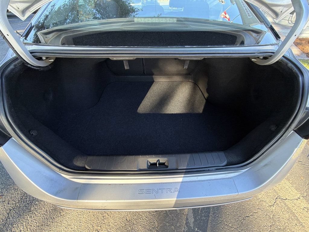Used 2022 Nissan Sentra SV w/ Trunk Package FWD image 22