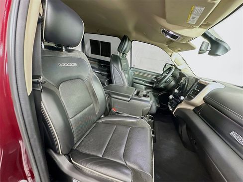 Used 2019 RAM 1500 Laramie image 27