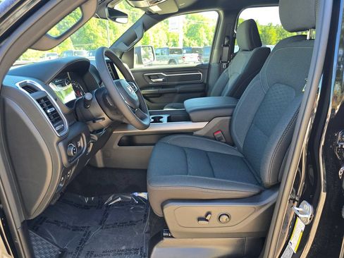 New 2026 RAM 1500 Big Horn w/ Night Edition AWD/4WD image 4