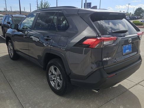 Used 2025 Toyota RAV4 XLE FWD image 21