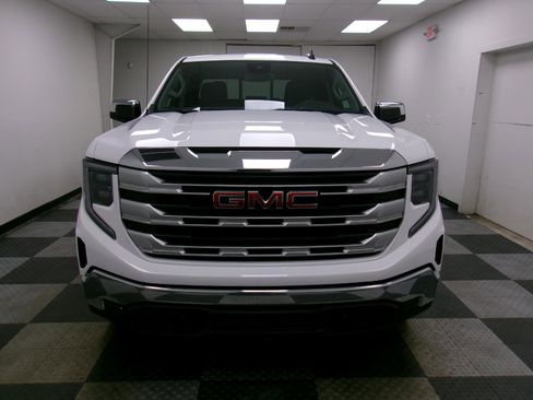Certified 2023 GMC Sierra 1500 SLE w/ Preferred Package image 16