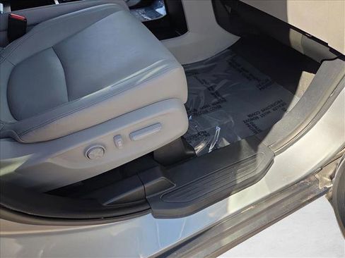 Used 2024 Honda Odyssey EX-L image 21