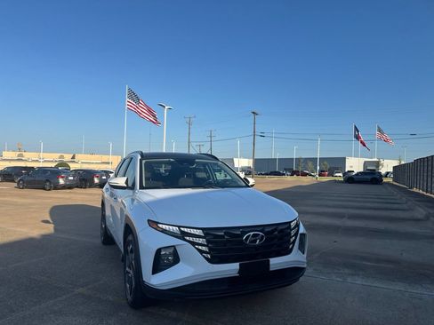 Used 2022 Hyundai Tucson SEL AWD/4WD image 2