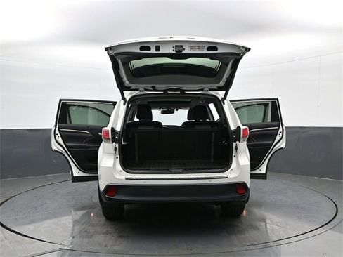 Used 2016 Toyota Highlander Limited Platinum image 33
