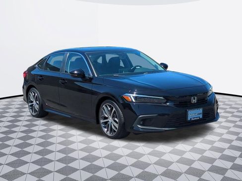 Used 2022 Honda Civic Touring image 8