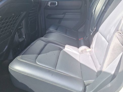 Used 2025 Ford Bronco Badlands AWD/4WD image 16