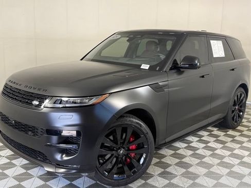 Used 2025 Land Rover Range Rover Sport Dynamic SE AWD/4WD image 1
