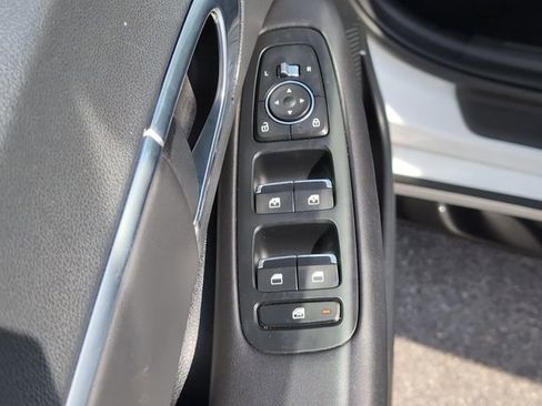 Used 2022 Hyundai Sonata SEL image 16