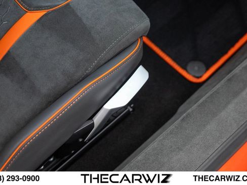 Used 2023 Lamborghini Huracan Tecnica RWD image 98