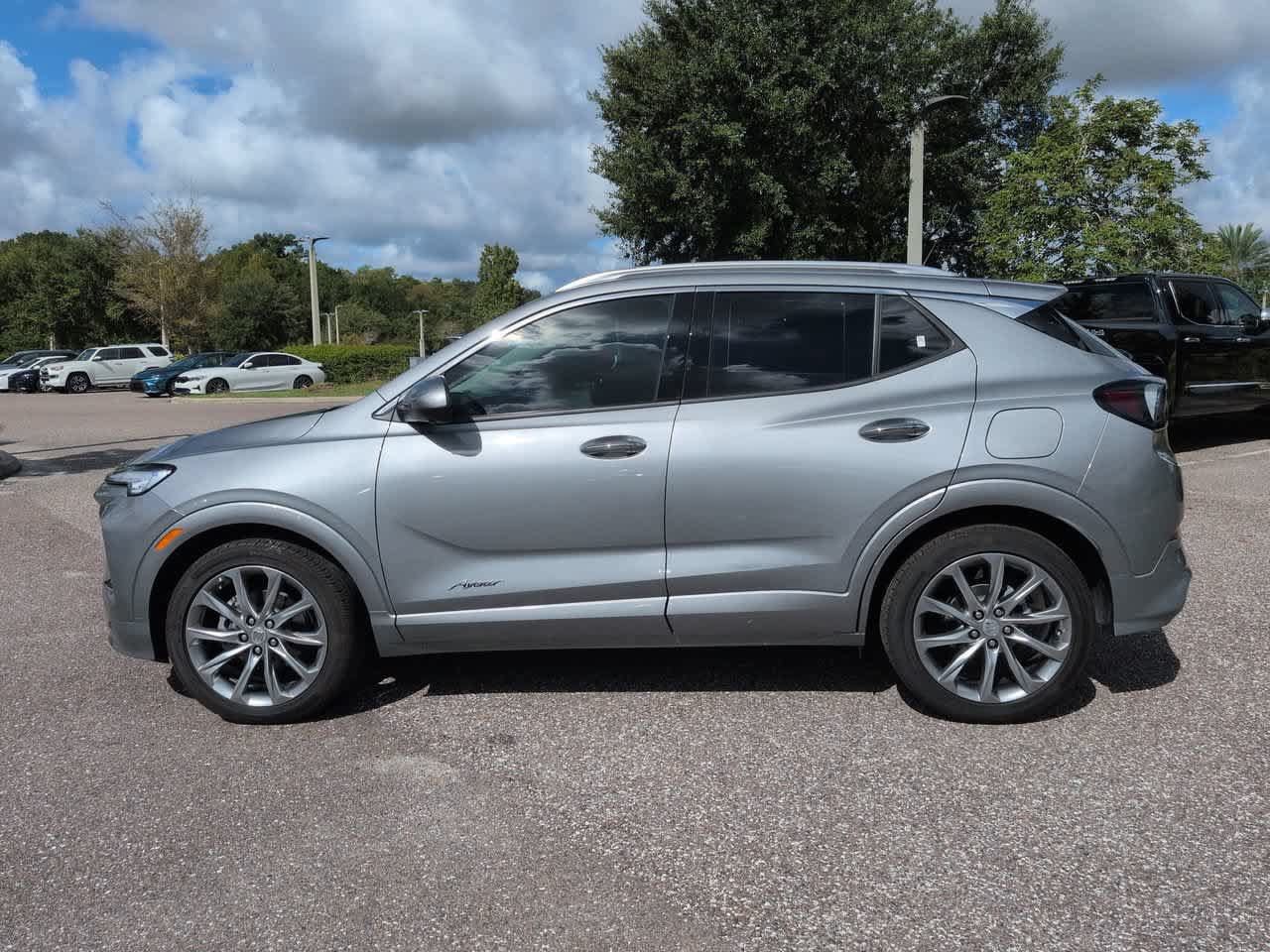 Used 2024 Buick Encore GX Avenir w/ Avenir Technology Package FWD image 3