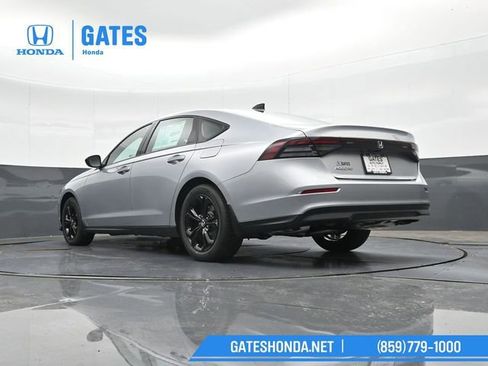 Used 2025 Honda Accord SE image 46