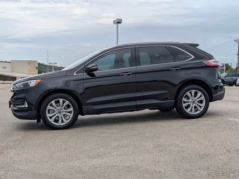 Used 2022 Ford Edge Titanium AWD/4WD image 5