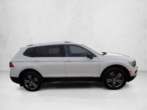 Used 2019 Volkswagen Tiguan SEL Premium image 5
