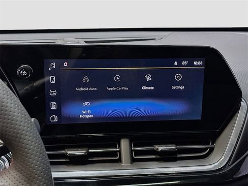 New 2026 Chevrolet Trax RS w/ Sunroof Package image 15