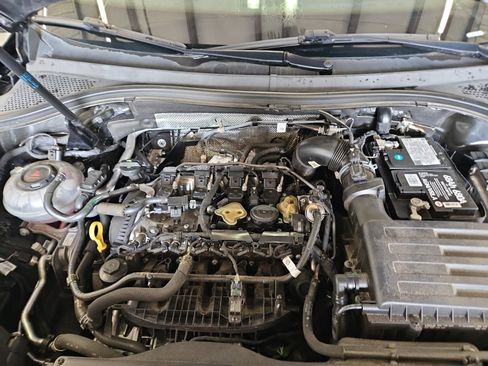 Used 2021 Volkswagen Tiguan SE w/ Panoramic Sunroof Package image 15