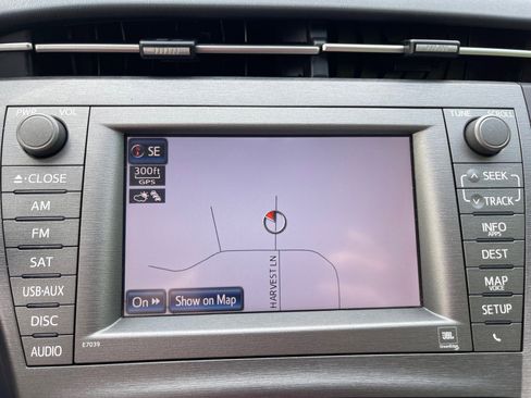 Used 2014 Toyota Prius Four w/ Solar Roof Package image 13