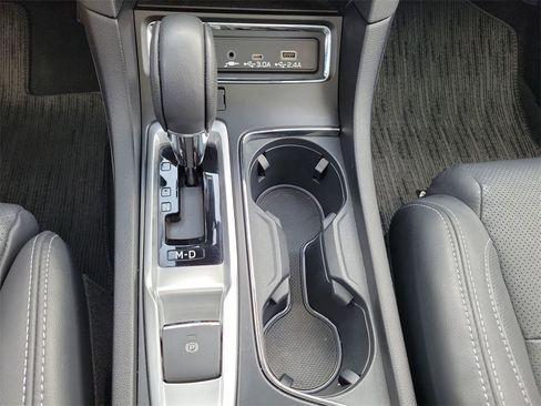 Used 2023 Subaru Ascent Limited w/ Technology Package image 16