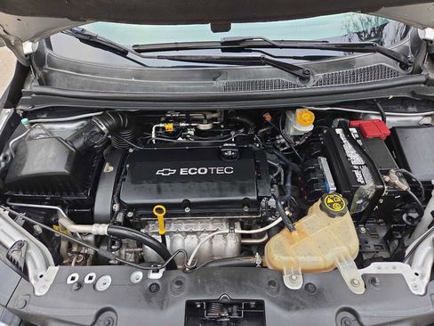 Used 2016 Chevrolet Sonic LT FWD image 12